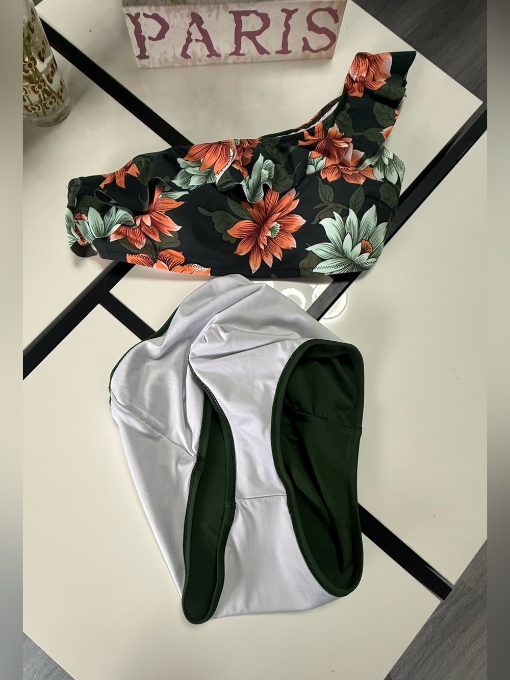 Cupshe Floral One-Shoulder Ruffle Bikini Set - Olive Green & Black Floral Size L - Picture 6 of 9